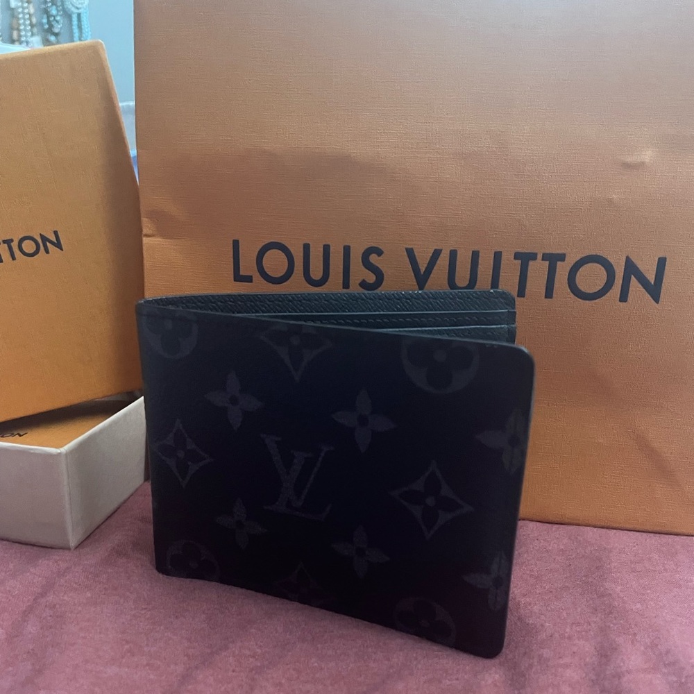 Louis Vuitton Monogram wallet